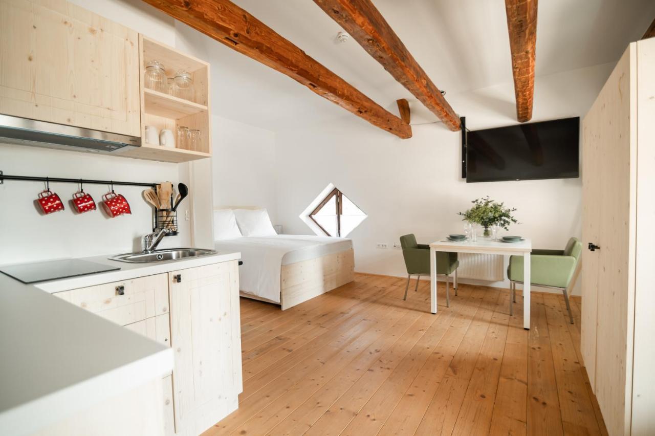 Apartments Strmol 서클리예나고렌스켐 외부 사진
